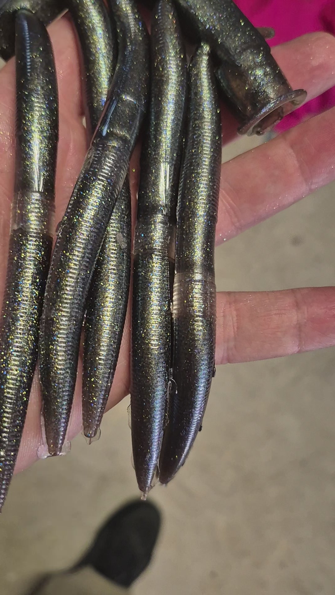 THE ENFORCER 5"stick bait with reinforced hook skeeve OIL SLICK of the Chemical Chaos series.