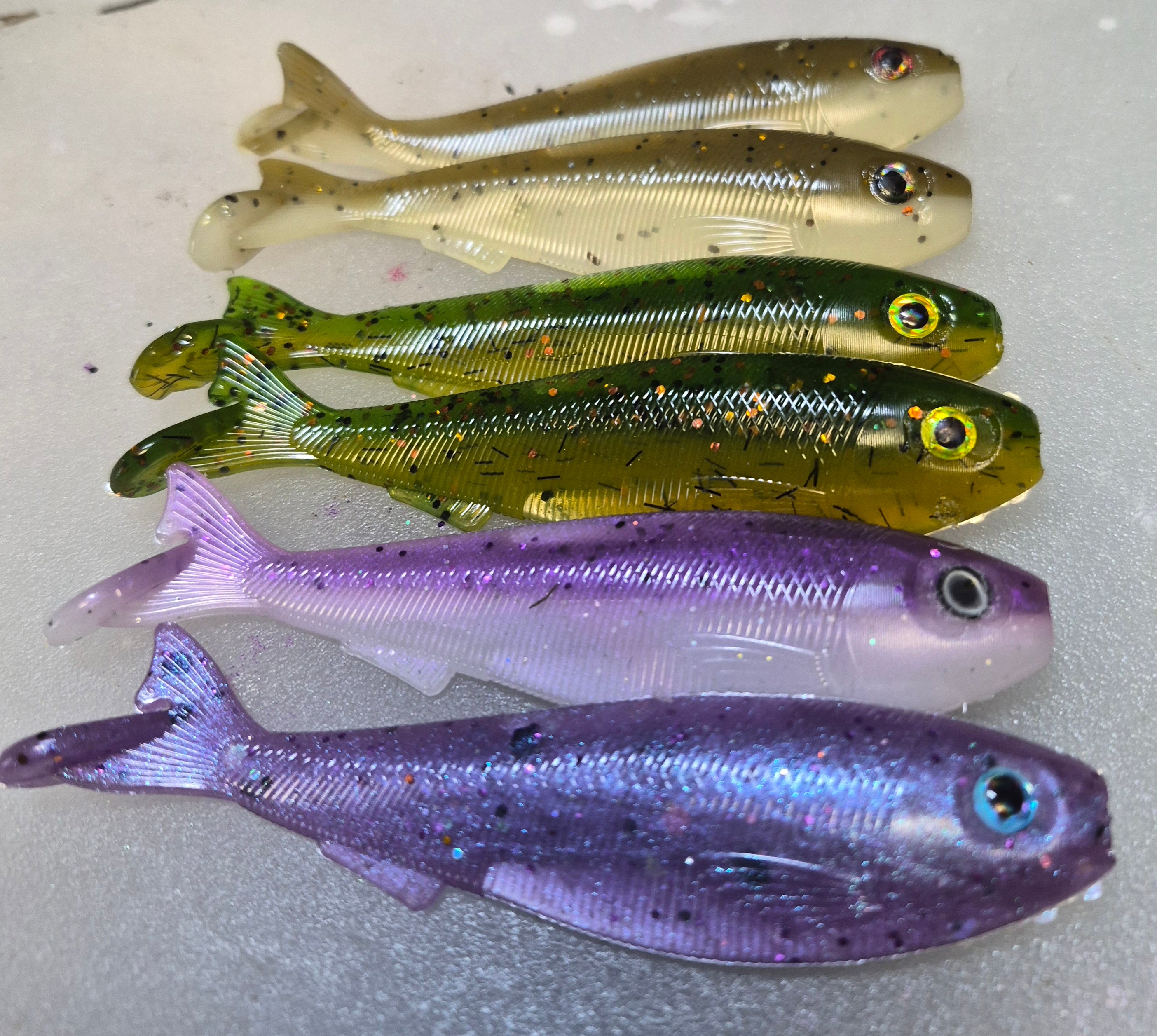 THE GENERAL 4.3" Slay Bait 2 hook recesses variety pack 1