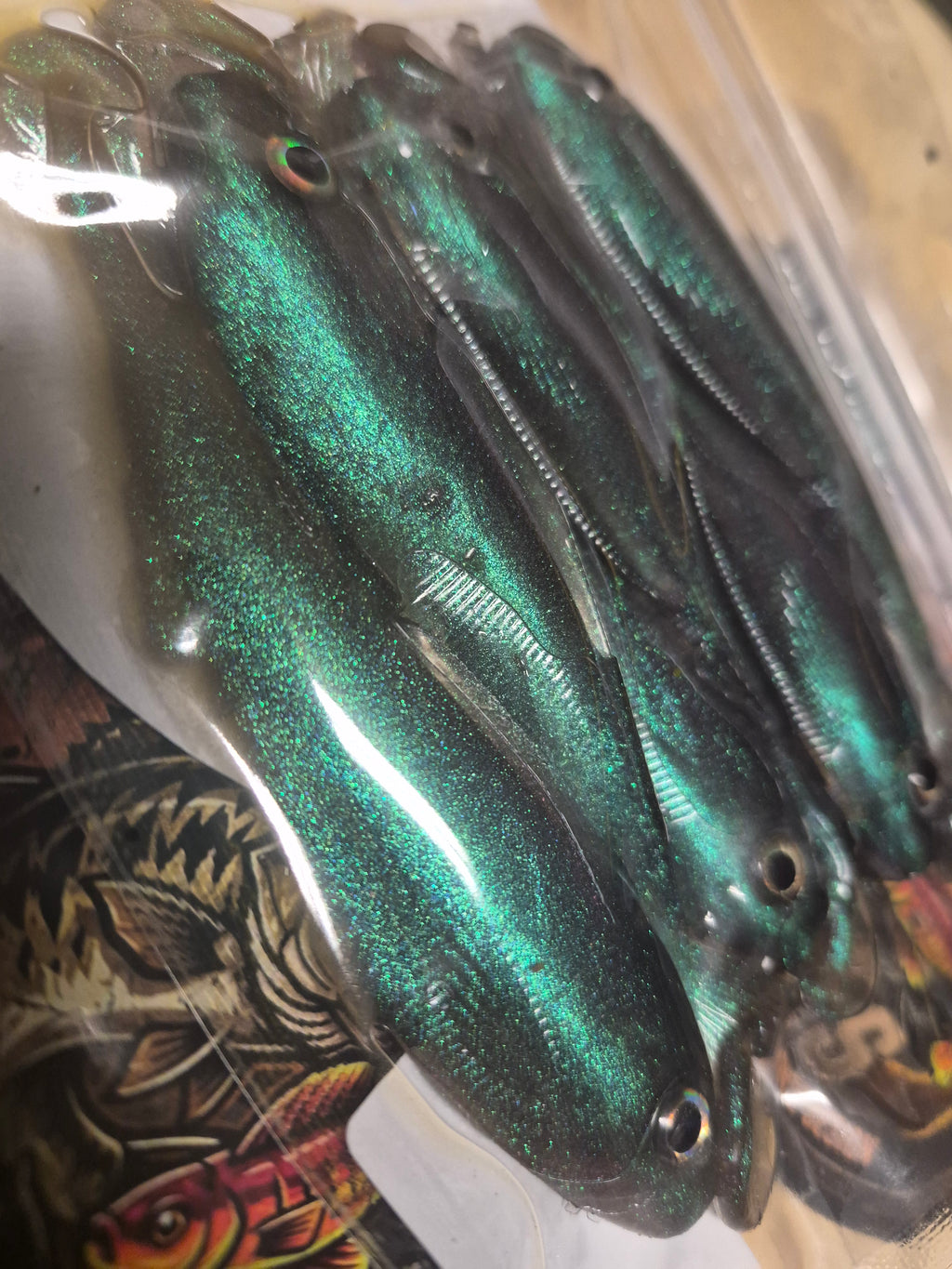 The General 4.3" SWIMBAIT Hypershift Brilliant Plasma