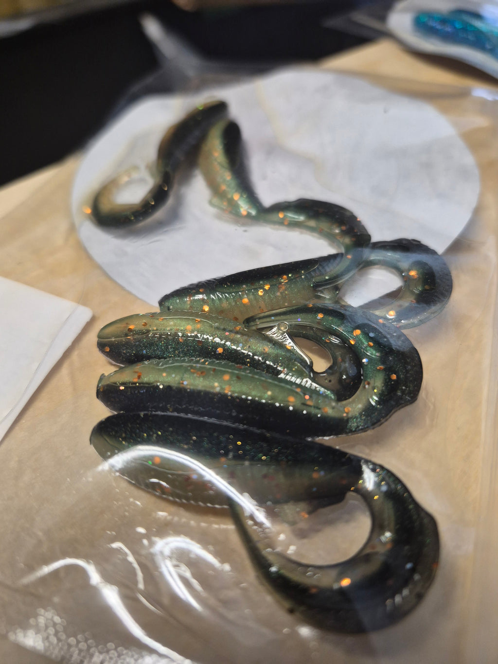 3.1 " WHIPWAD Small trophy hunters DARK AMBER