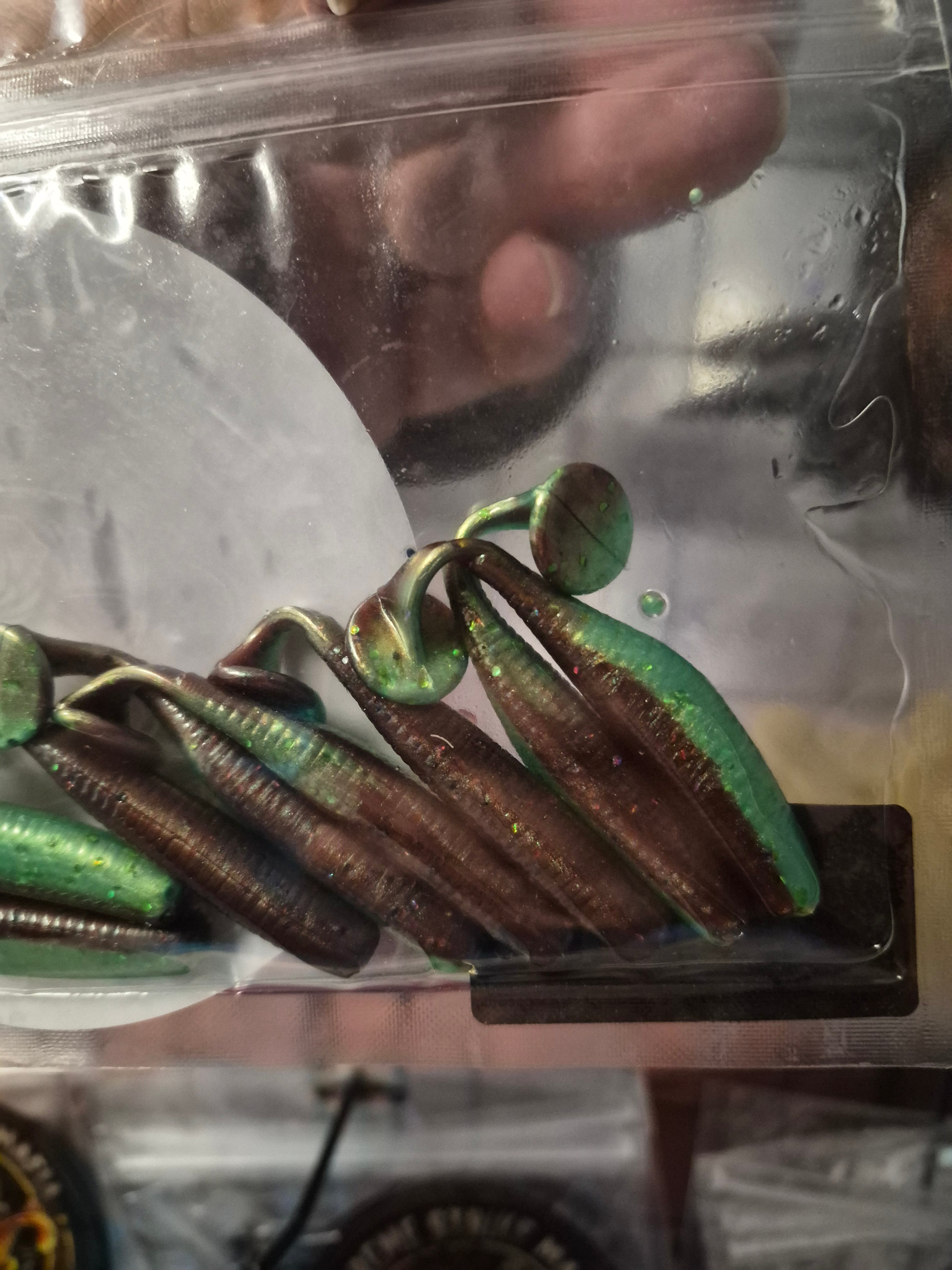 THE ASSASIN 2.8 " PADDLE TAIL SWIM BAIT